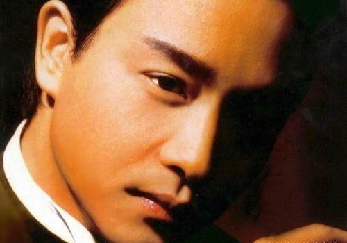 男明星娱乐圈吃瓜事件,揭秘男明星神秘吃瓜事件