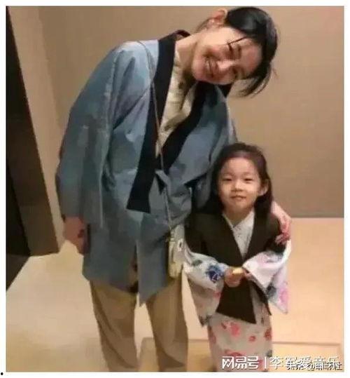 娱乐圈吃瓜爆料小刀,揭秘明星幕后真相,吃瓜爆料一网打尽!